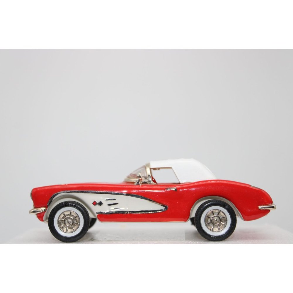 Dept 56 Classic Cars - 1958 Corvette Roadster, Red  Convertible